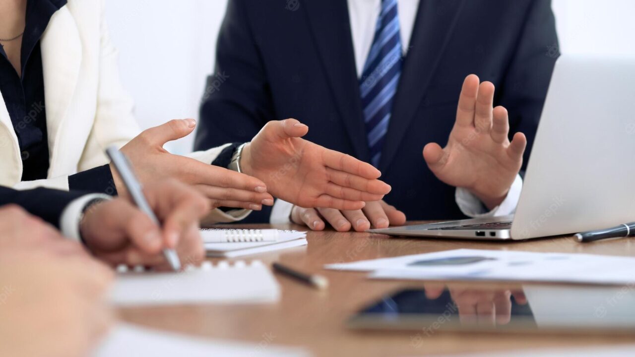 Divulgación de sanción disciplinaria en entidades públicas, no transgrede derechos fundamentales