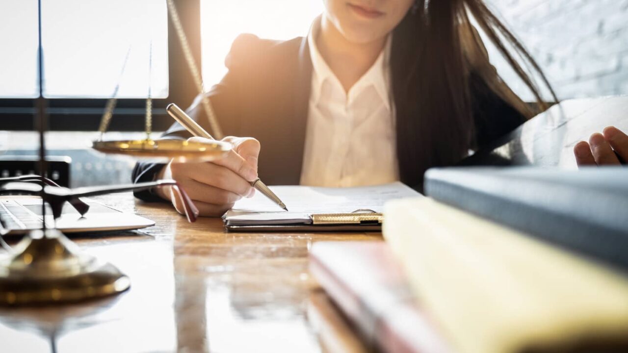 Recurso de reposición procede contra auto que admite apelación de sentencia de primera instancia