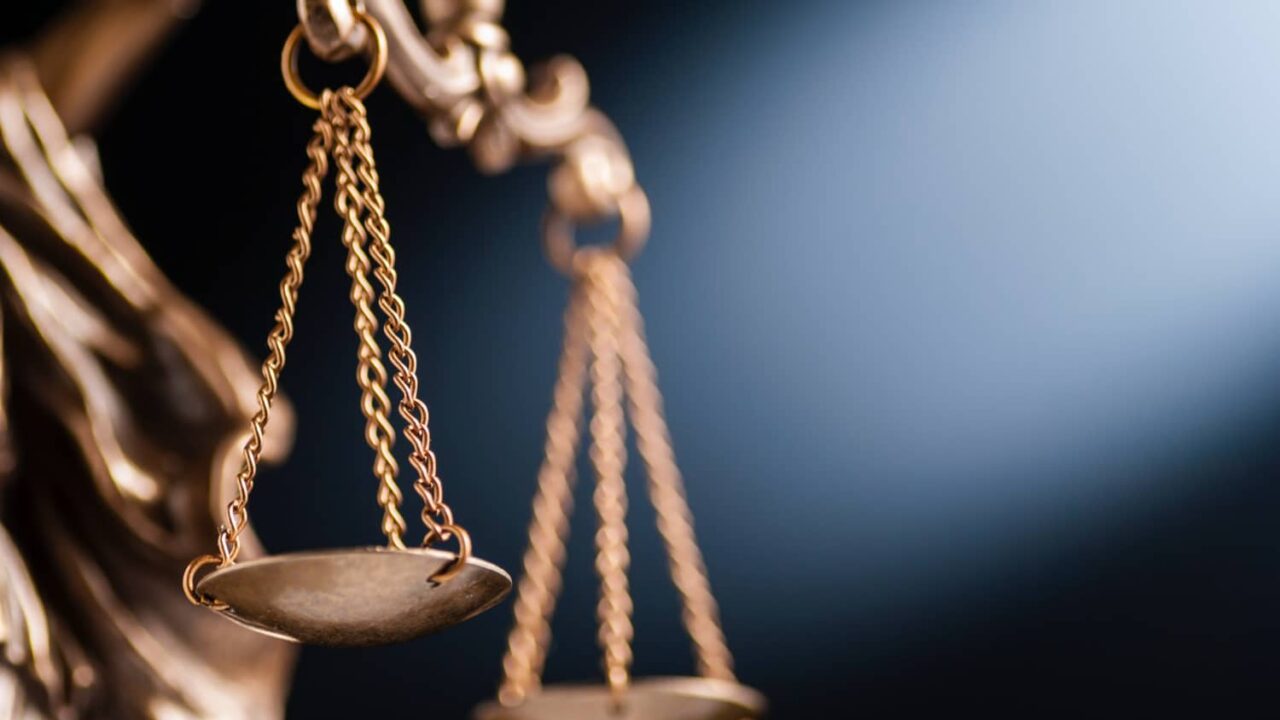 Corte Constitucional reconoció patrón de violencia digital contra mujeres periodistas y exhortó, a partidos y movimientos políticos, adoptar códigos de ética que incluyan directrices para sancionar este tipo de violencia