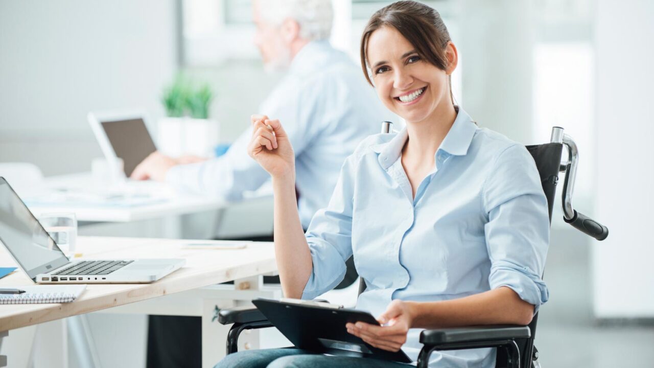 Puntaje adicional por vinculación de personal con discapacidad se otorga indistintamente si la vinculación laboral es por jornada parcial o completa