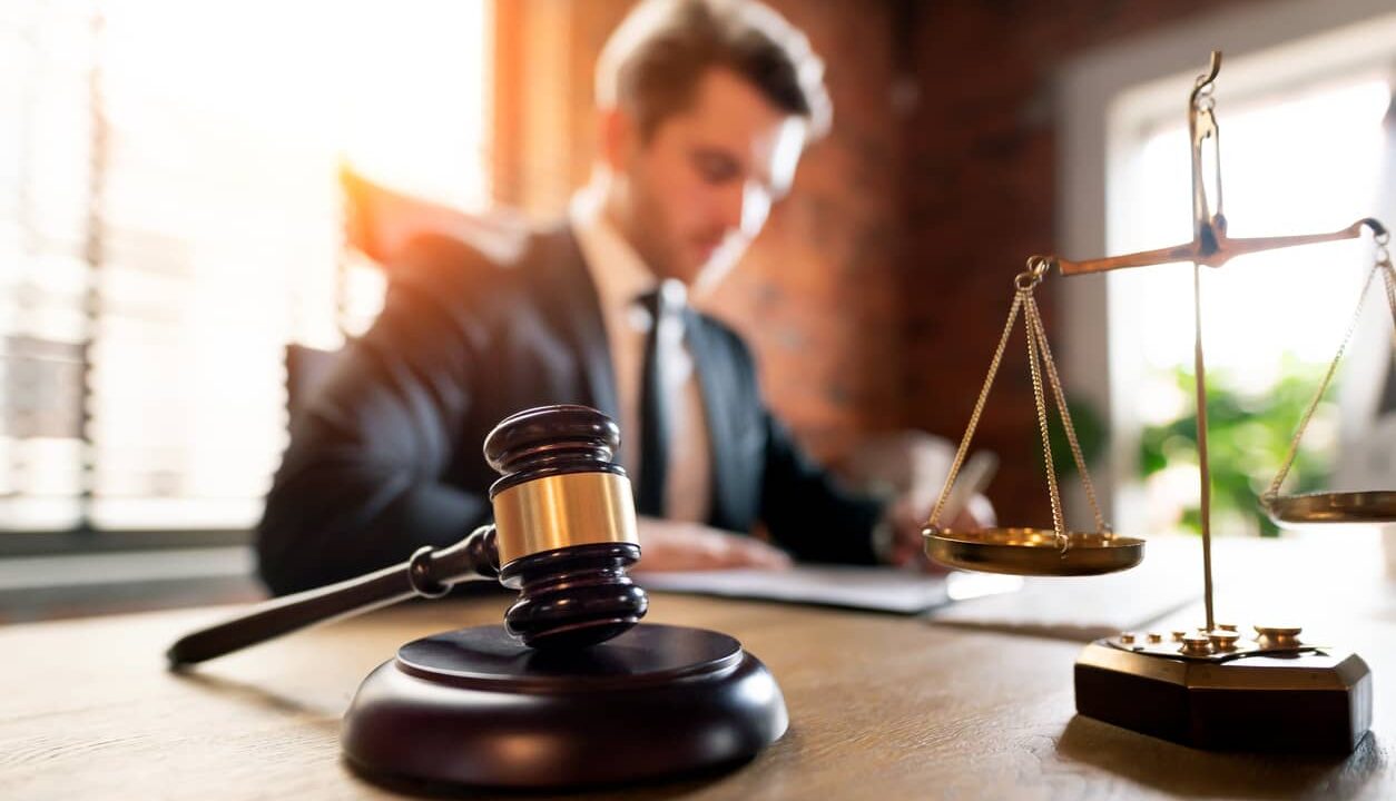 Aspectos a tener en cuenta por parte de los abogados litigantes, al momento de solicitar la prueba testimonial y pericial.