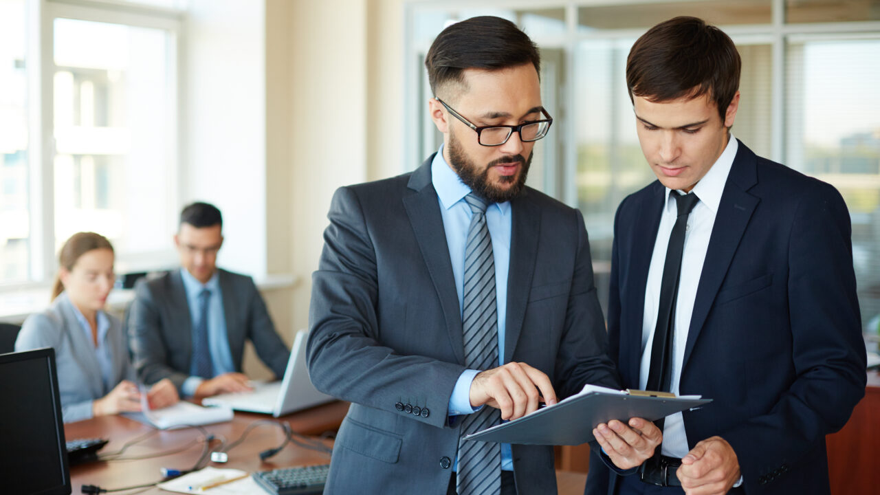 Procedencia excepcional del medio de control de reparación directa contra actos administrativos.